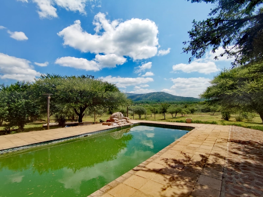 Commercial Property for Sale in Kraalhoek A H North West